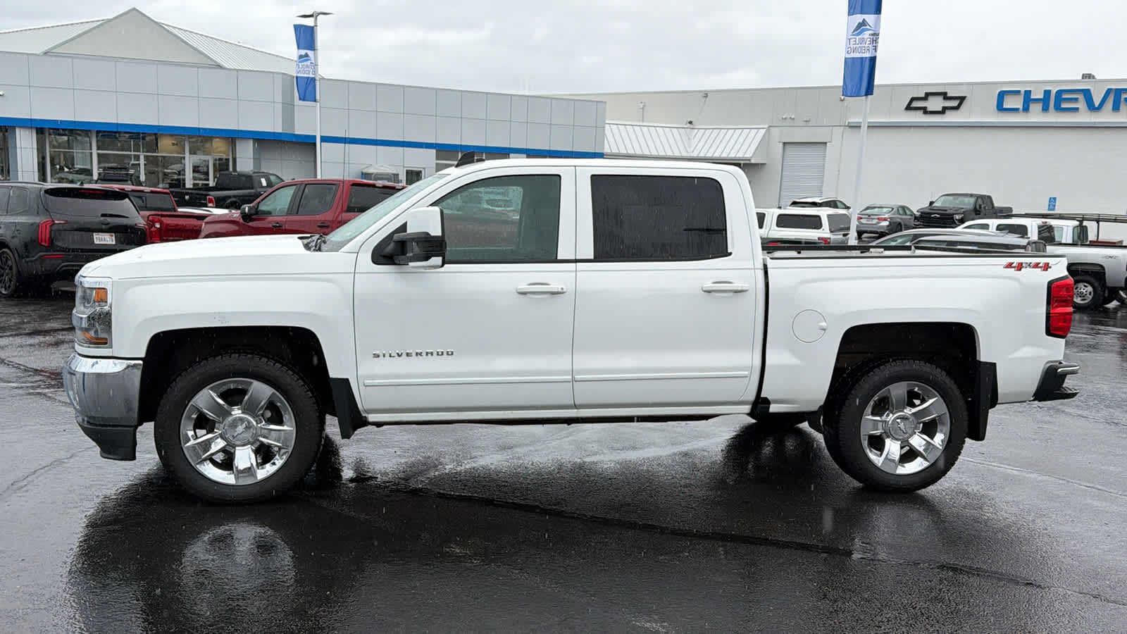 Thumbnail: 2018 Chevrolet Silverado 1500 - 8