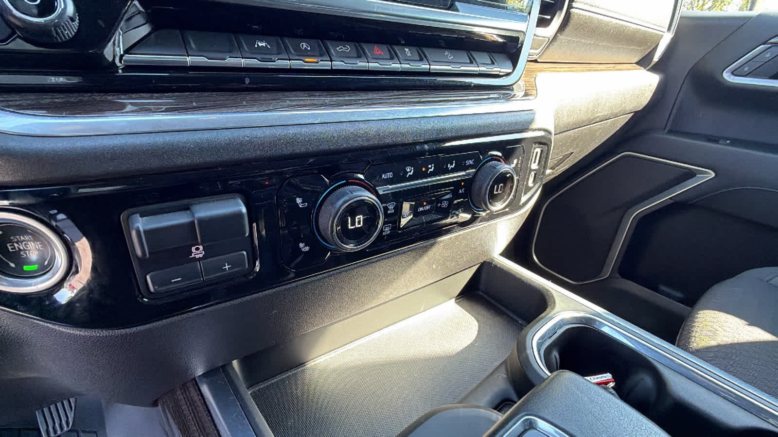 Thumbnail: 2022 Chevrolet Silverado 1500 - 14