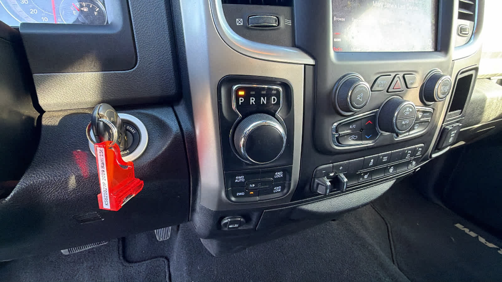 Thumbnail: 2019 RAM 1500 Classic - 13