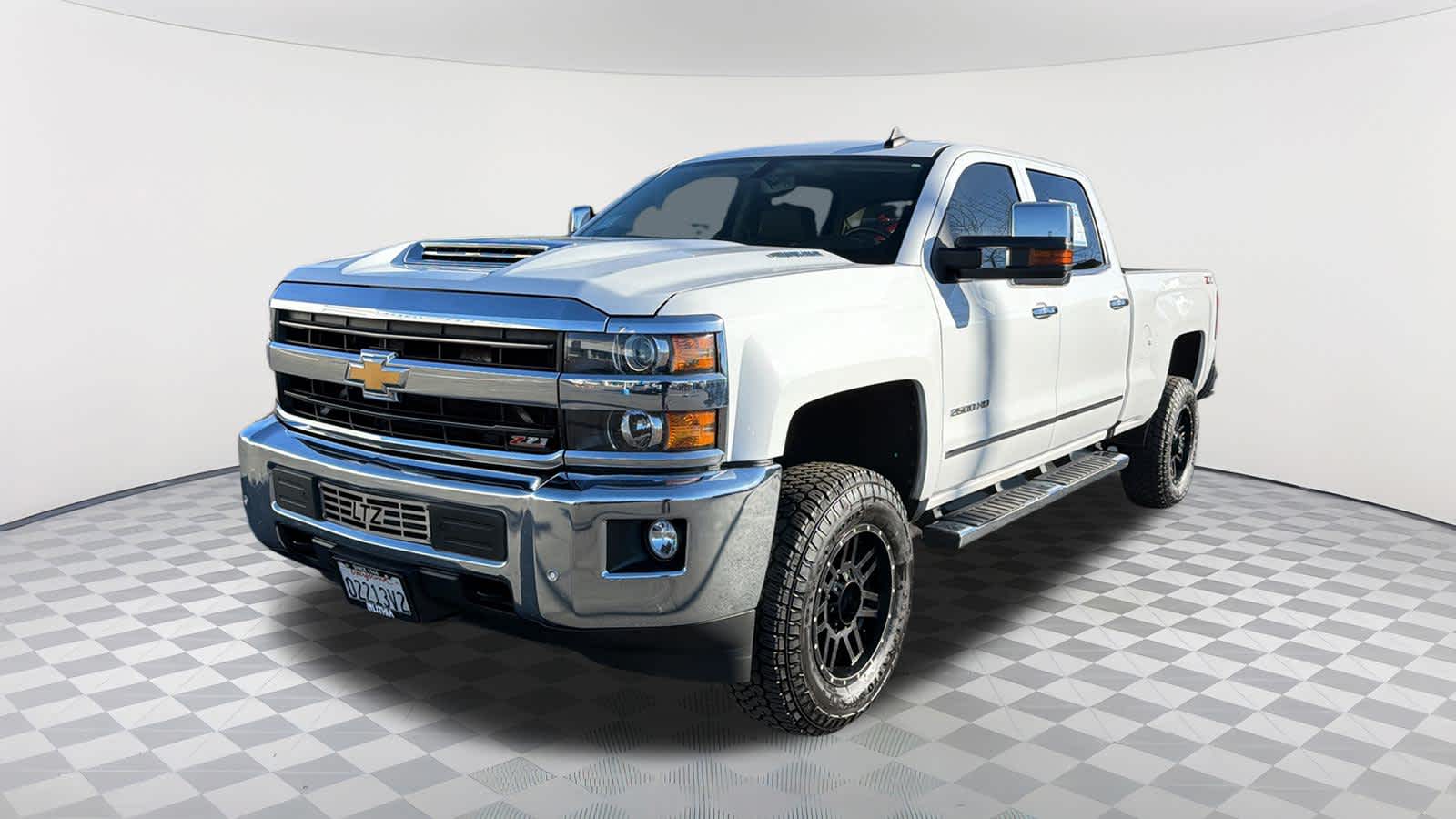 2019 Chevrolet Silverado HD LTZ's photo