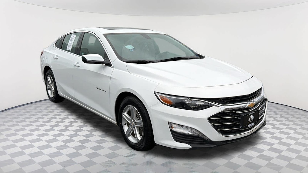 Certified 2022 Chevrolet Malibu LT Car