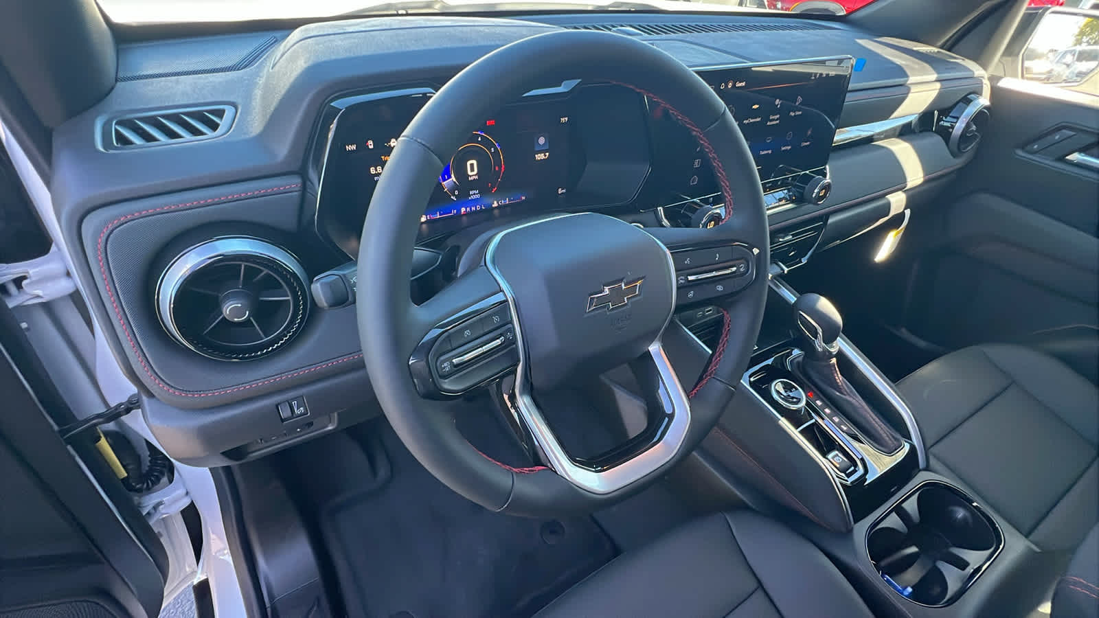 Thumbnail: 2026 Chevrolet Colorado - 10