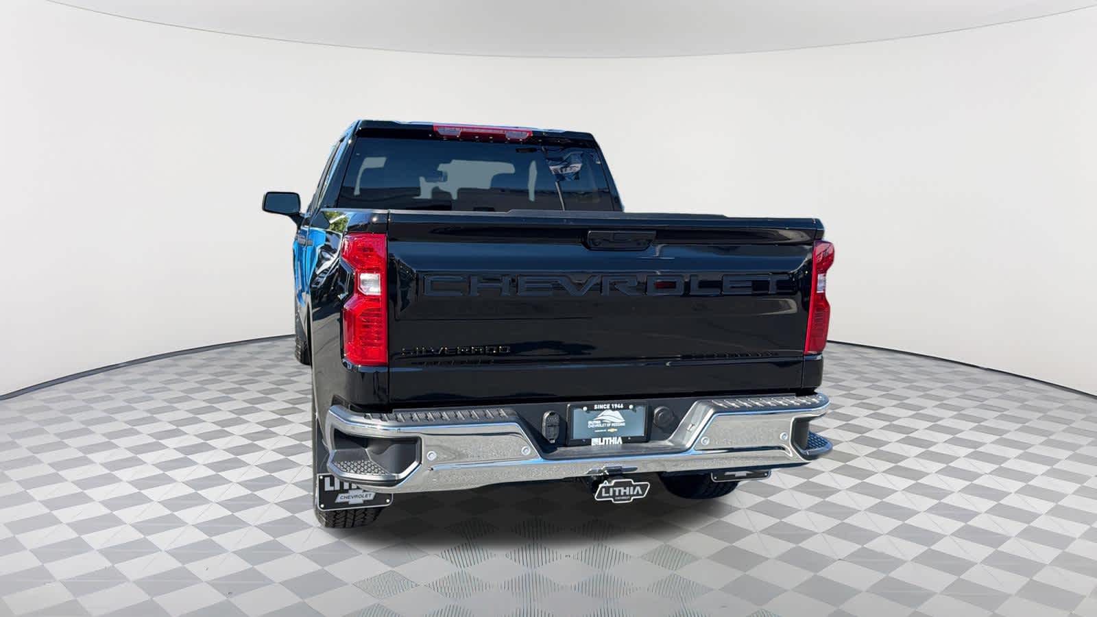 Thumbnail: 2026 Chevrolet Silverado 1500 - 6