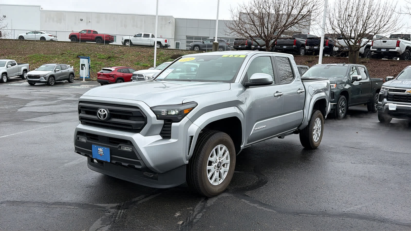 2024 Toyota Tacoma SR5's photo