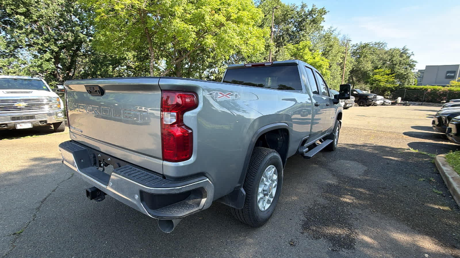 Thumbnail: 2026 Chevrolet Silverado 3500 - 5