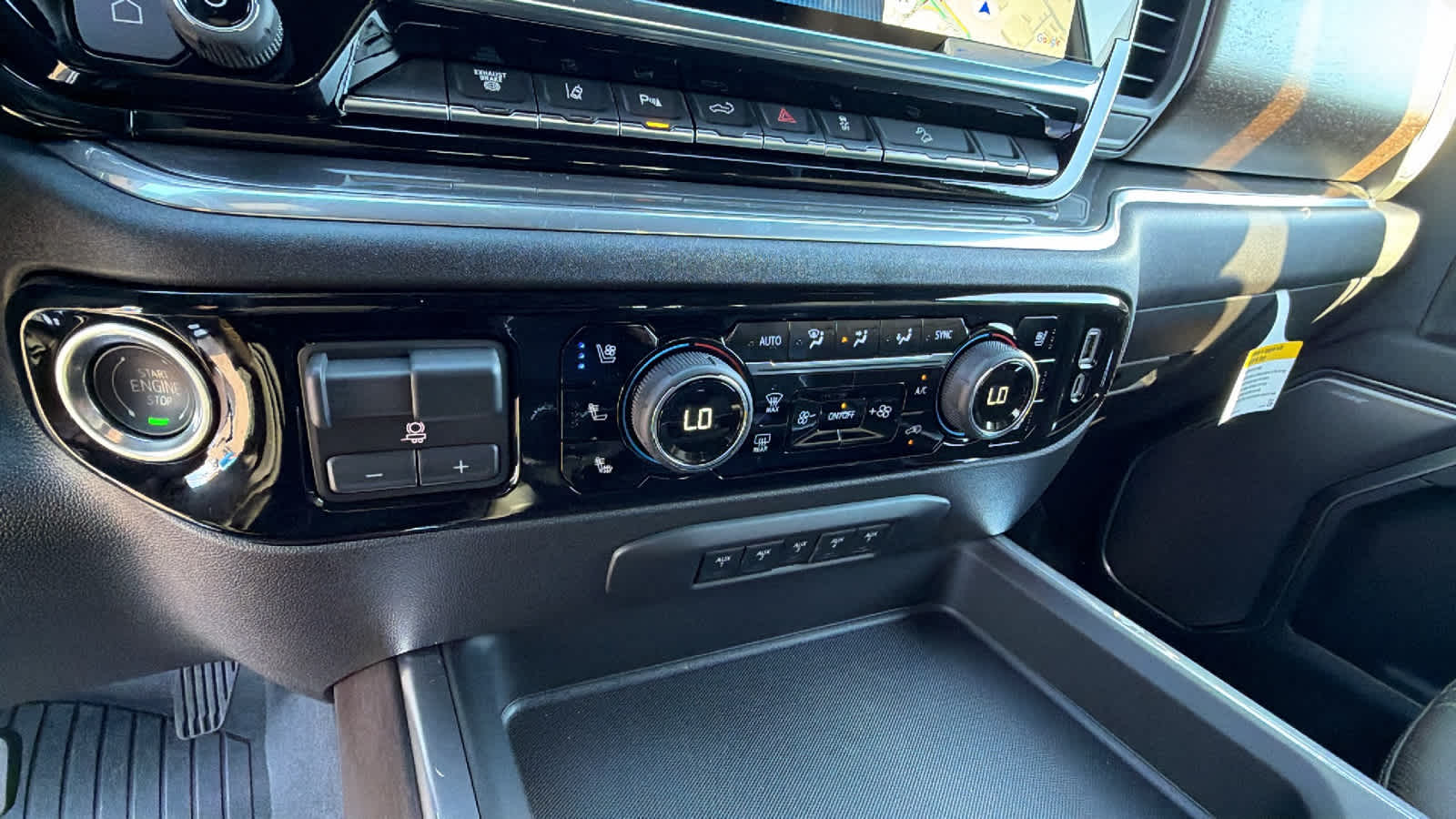 Thumbnail: 2026 Chevrolet Silverado 2500 - 14