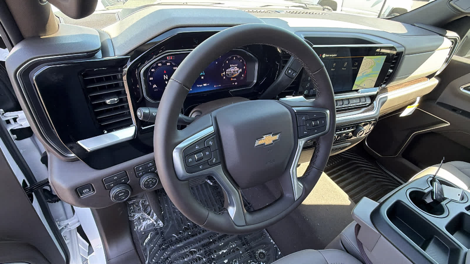 Thumbnail: 2026 Chevrolet Silverado 2500 - 10