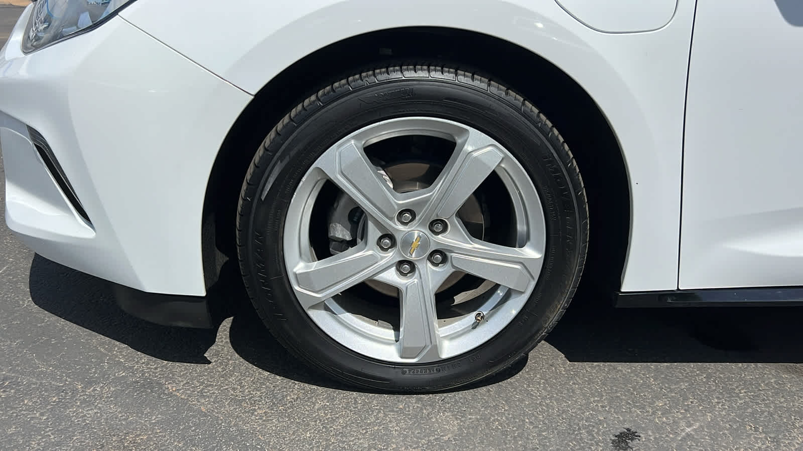Thumbnail: 2018 Chevrolet Volt - 9