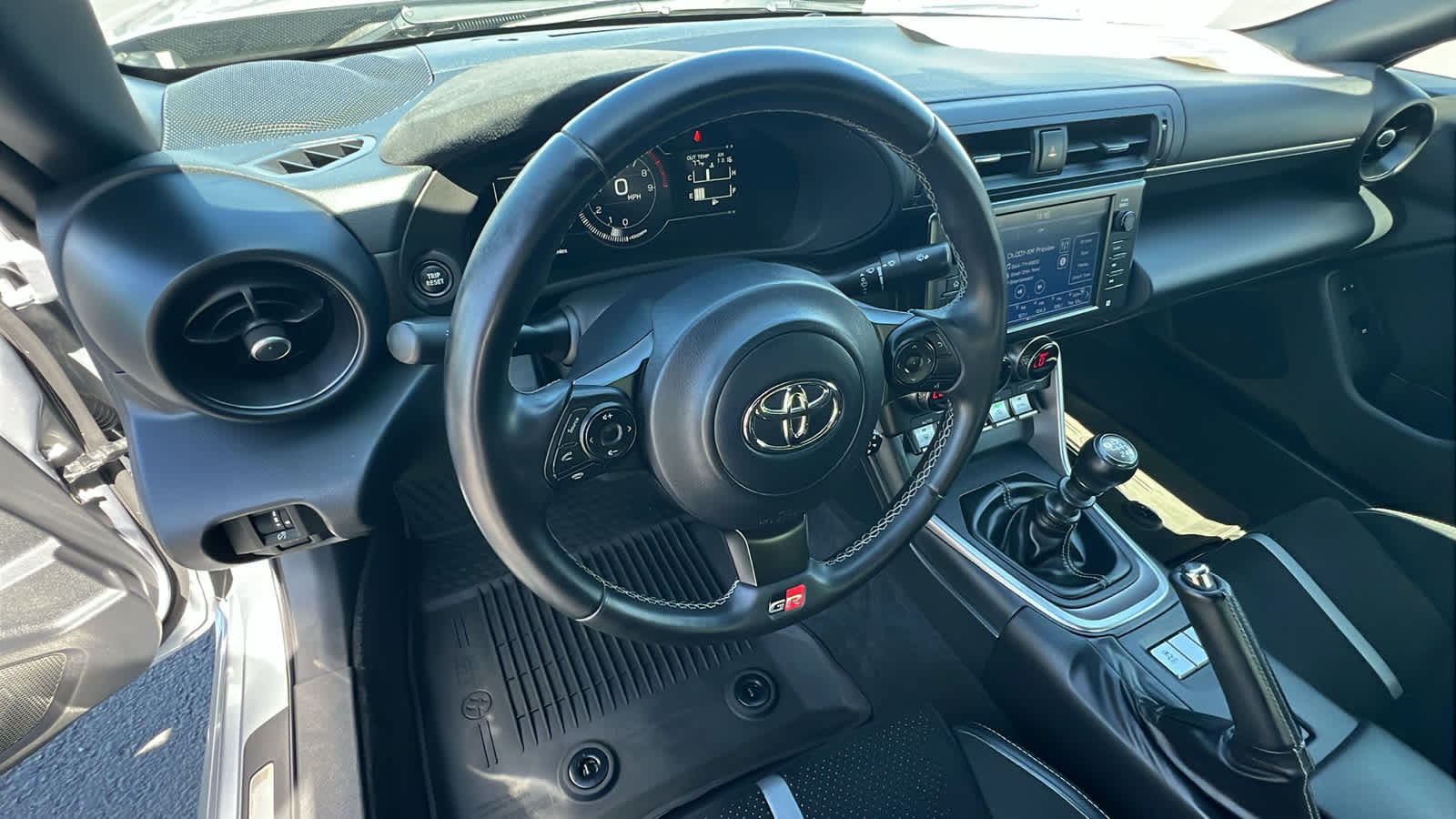 Thumbnail: 2022 Toyota GR86 - 10