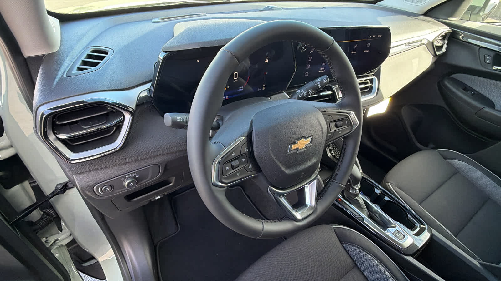 Thumbnail: 2026 Chevrolet TrailBlazer - 10