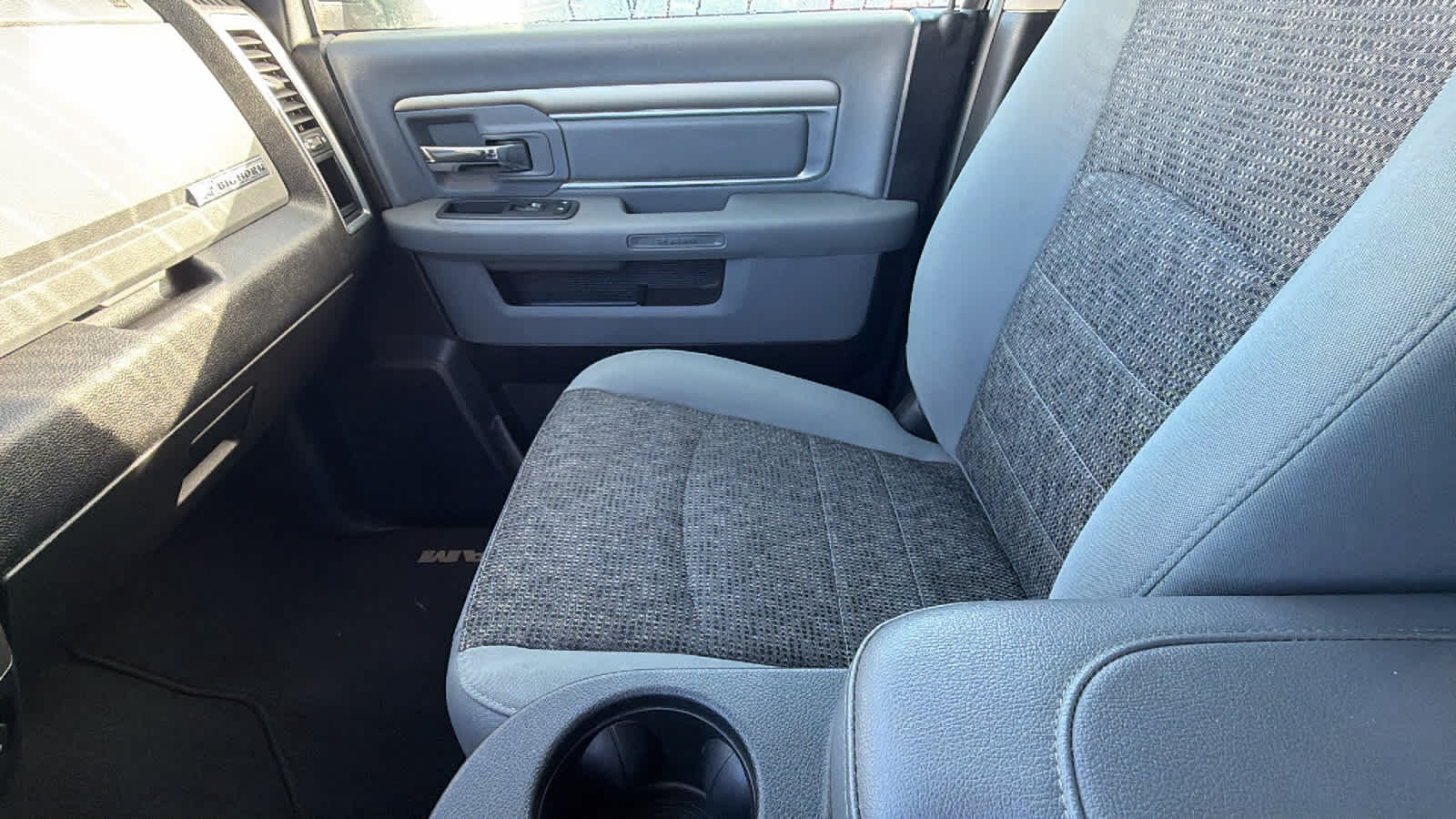 Thumbnail: 2019 RAM 1500 Classic - 12