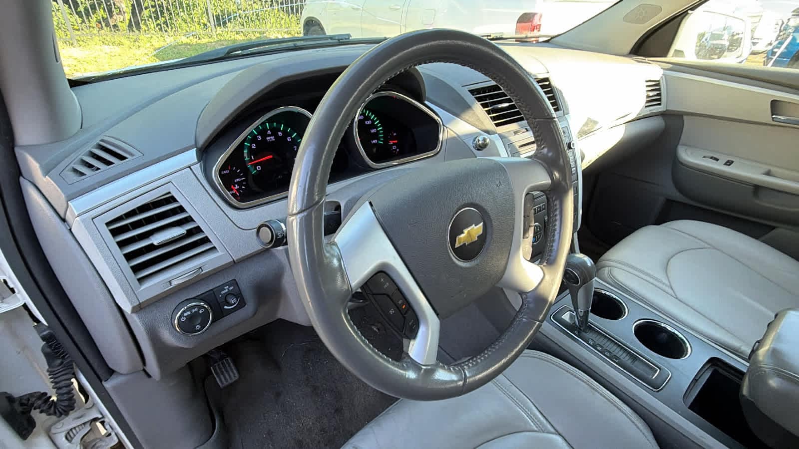 Thumbnail: 2012 Chevrolet Traverse - 10