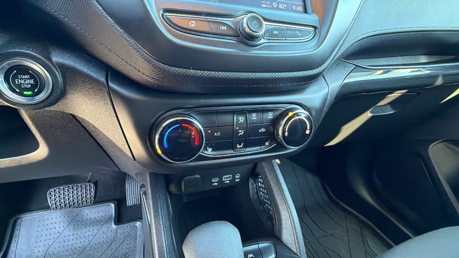 Thumbnail: 2023 Chevrolet TrailBlazer - 14