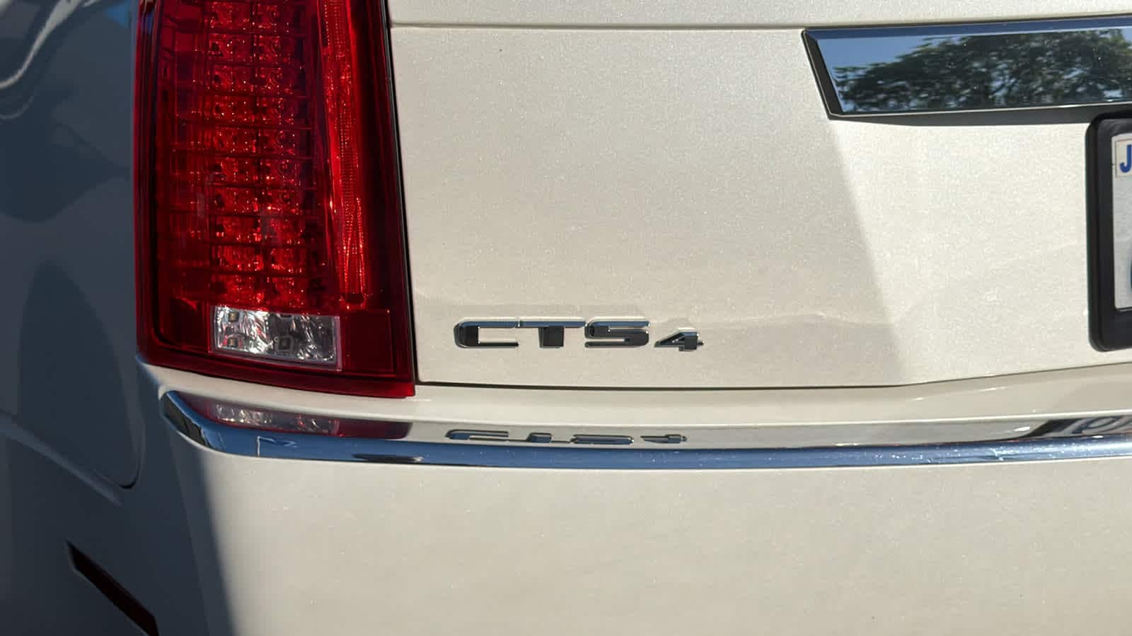 Thumbnail: 2013 Cadillac CTS - 28