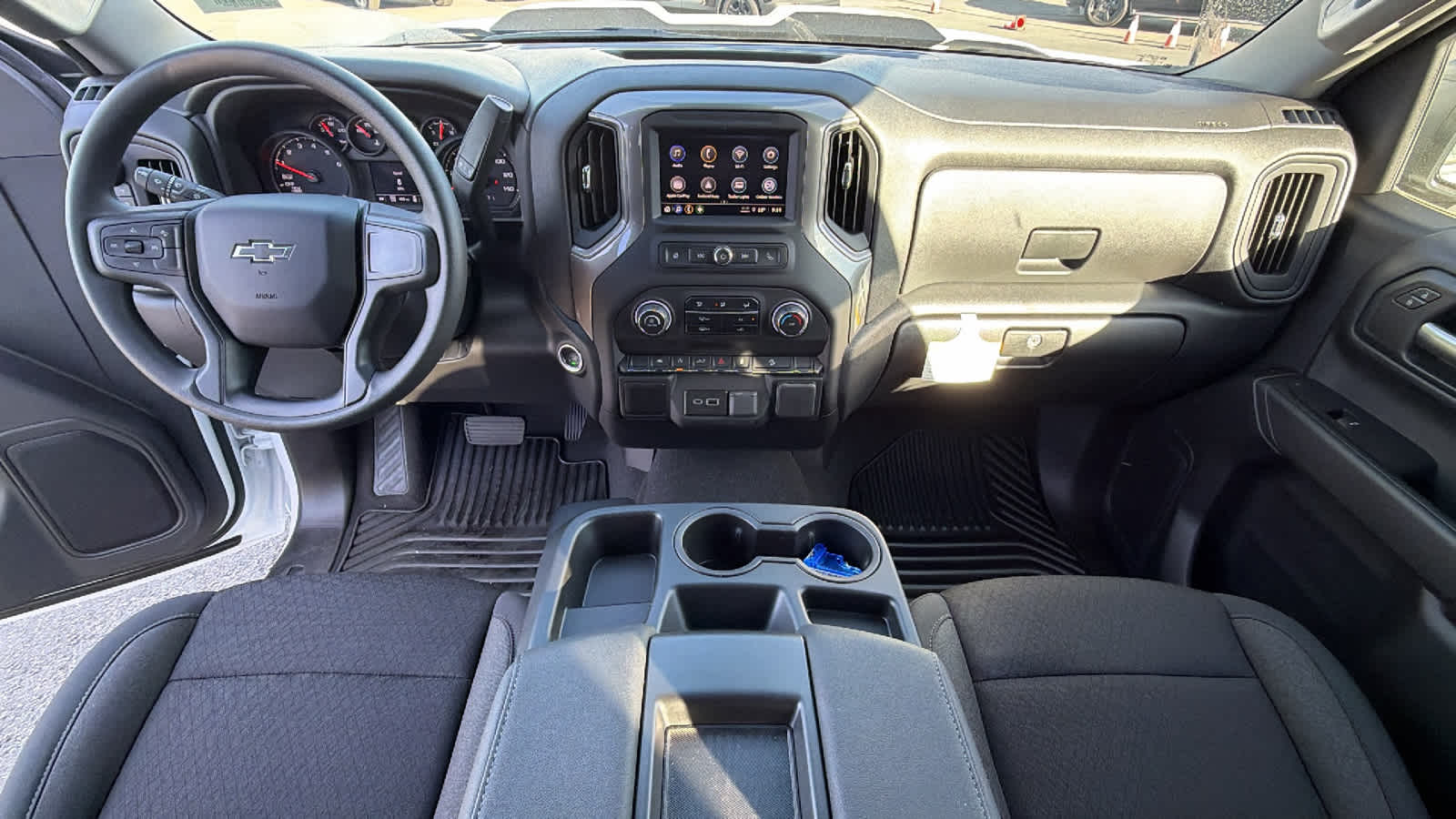 Thumbnail: 2026 Chevrolet Silverado 1500 - 26