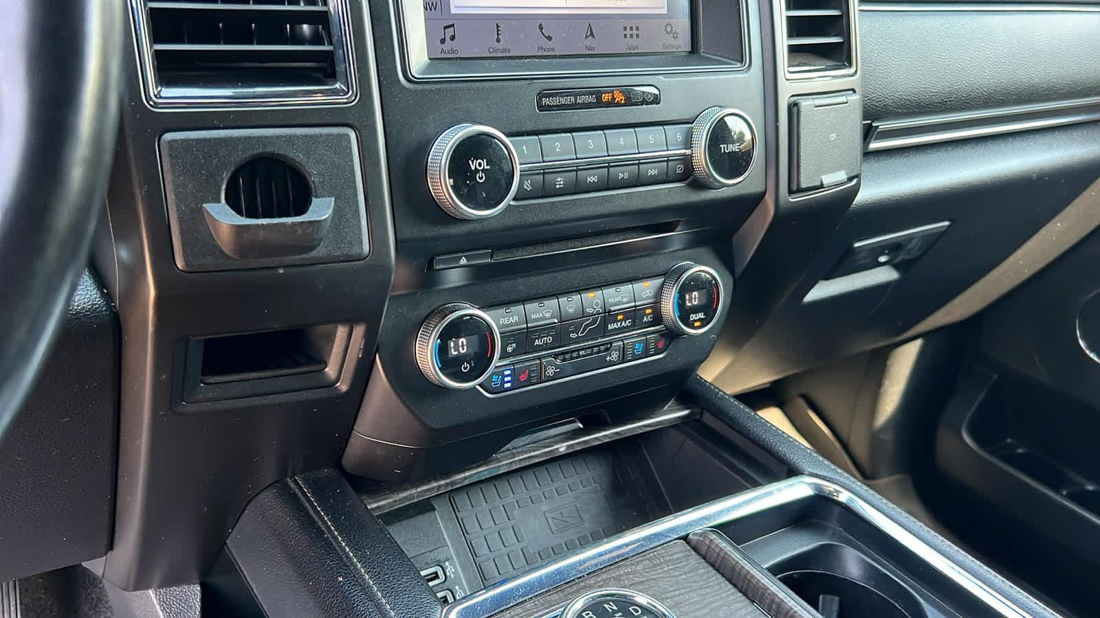 Thumbnail: 2018 Ford Expedition - 13