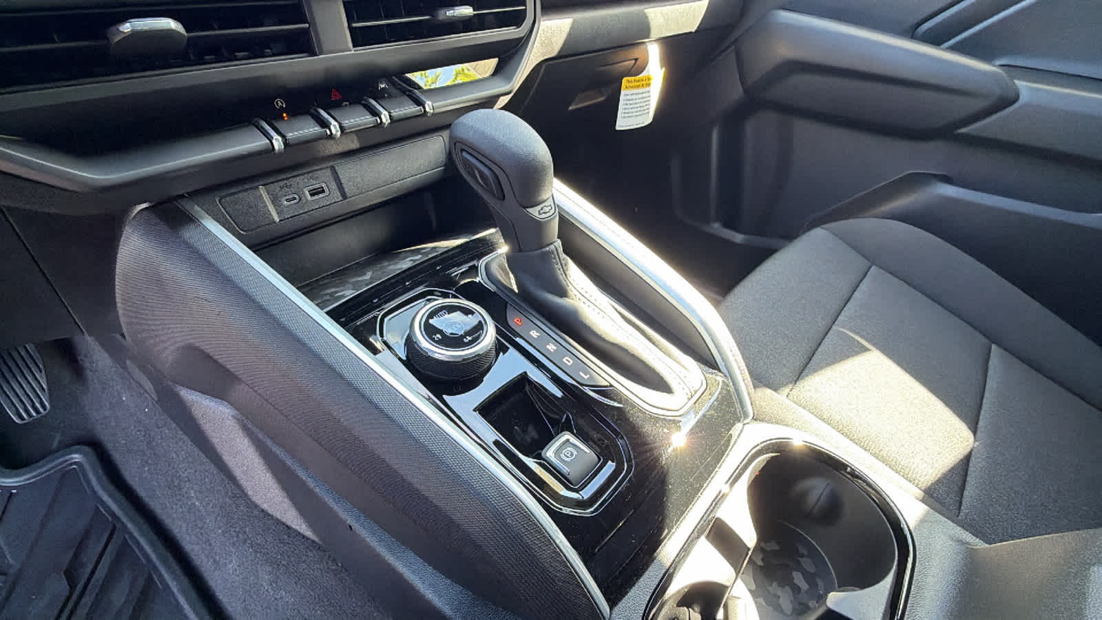 Thumbnail: 2026 Chevrolet Colorado - 13