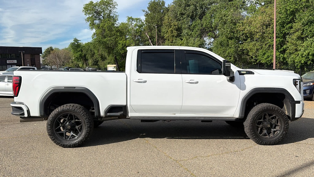 Used 2024 GMC Sierra 2500 HD AT4 Truck