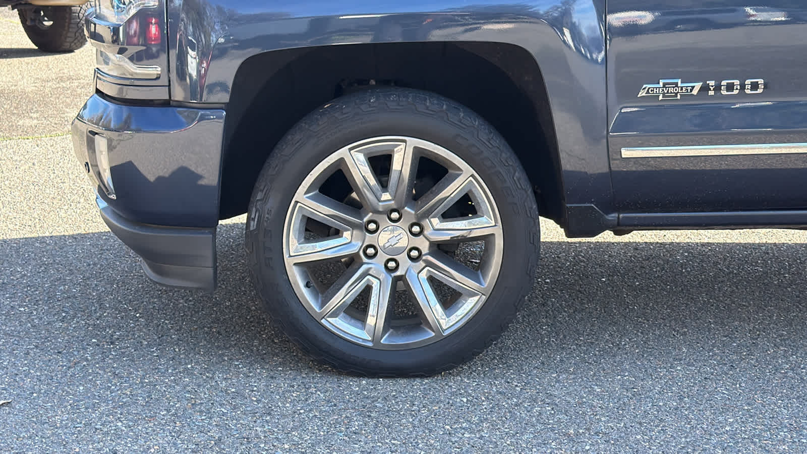 Thumbnail: 2018 Chevrolet Silverado 1500 - 9