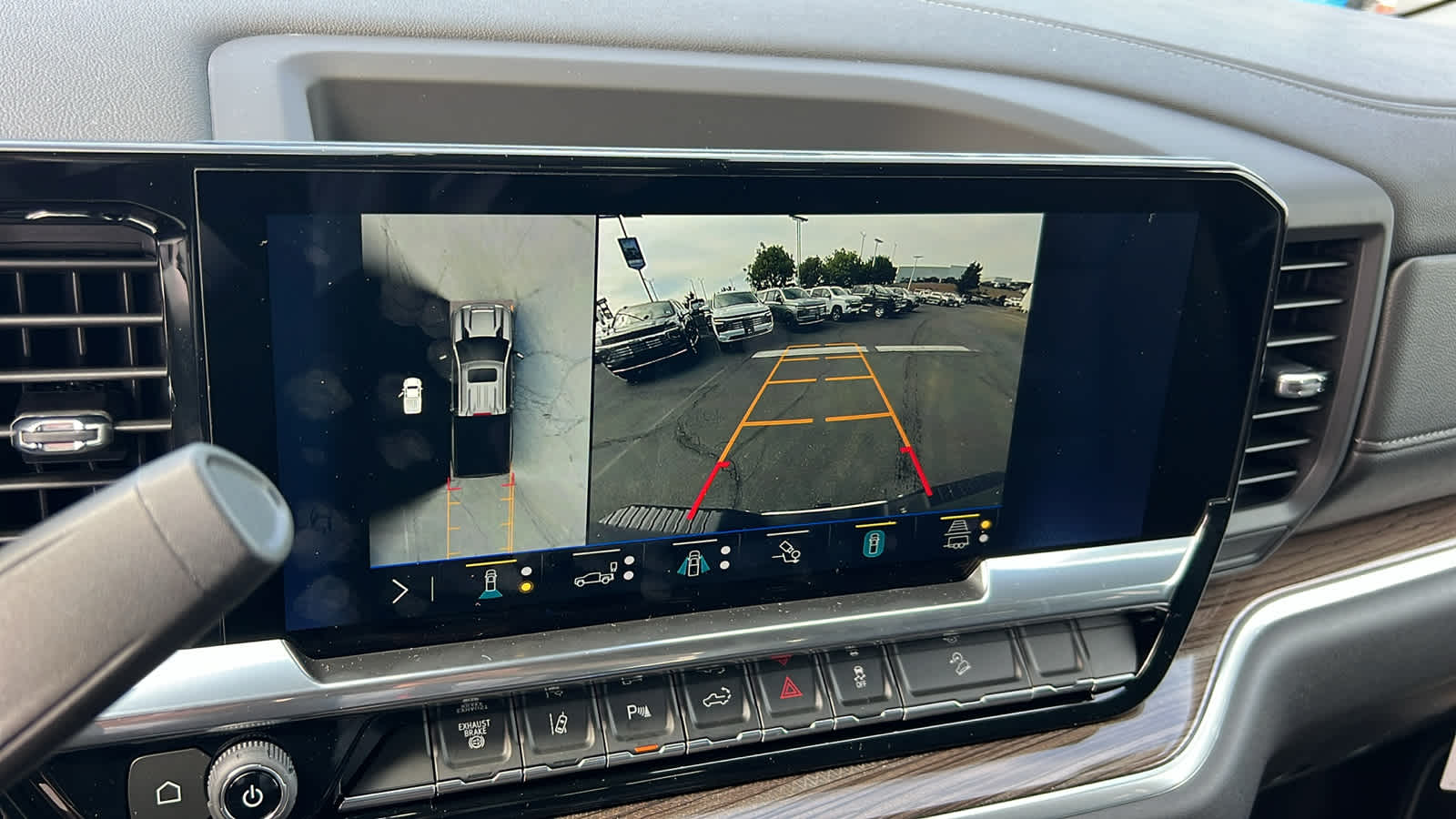 Thumbnail: 2026 Chevrolet Silverado 2500 - 16