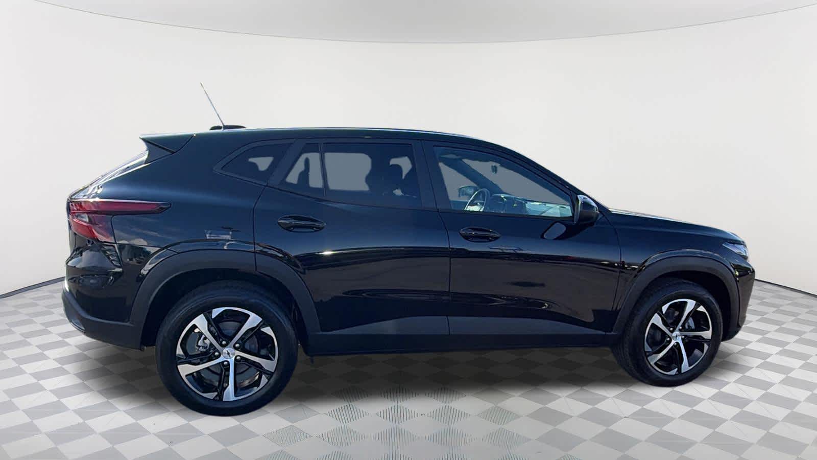Thumbnail: 2026 Chevrolet Trax - 4