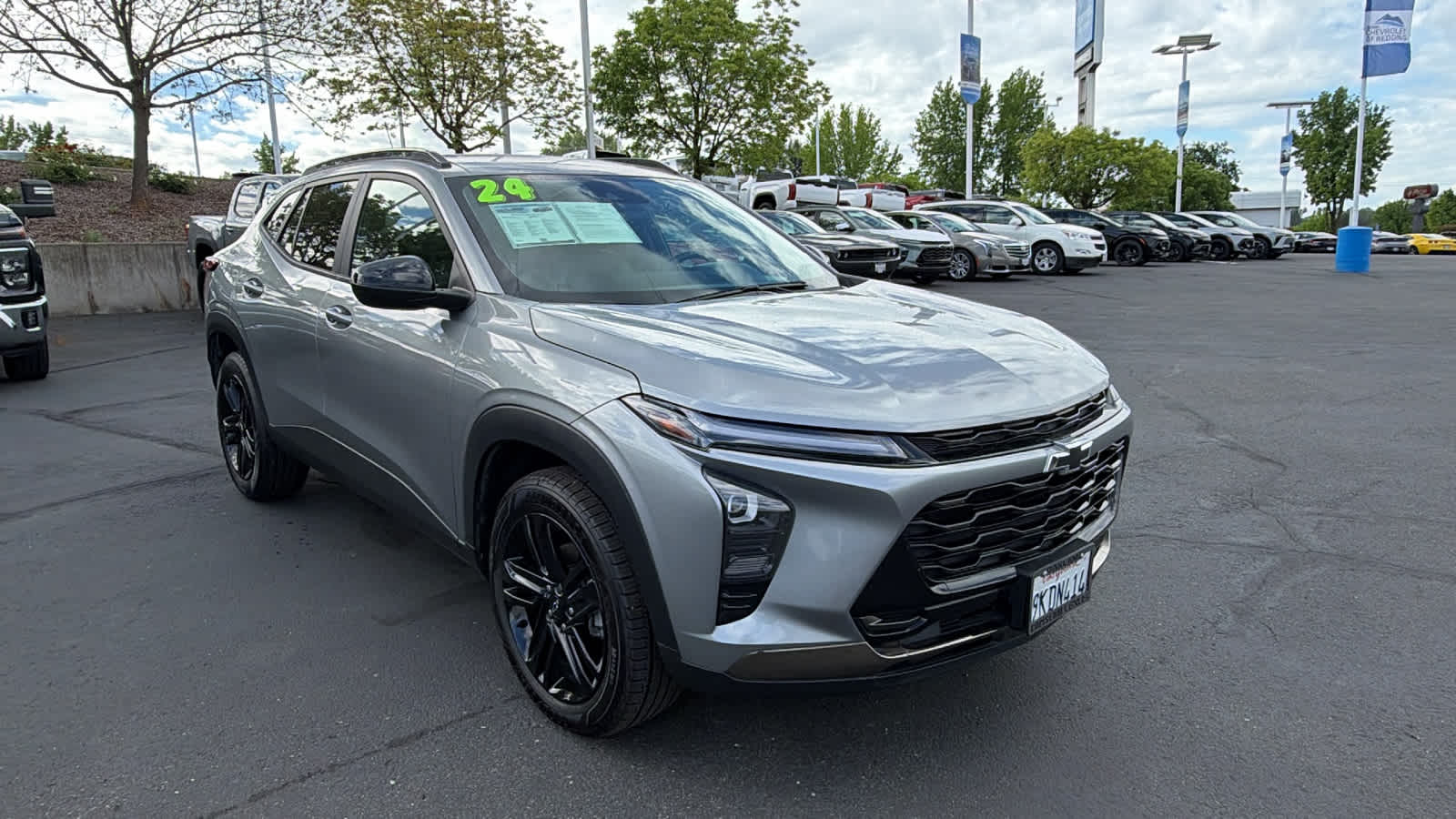 Thumbnail: 2024 Chevrolet Trax - 3