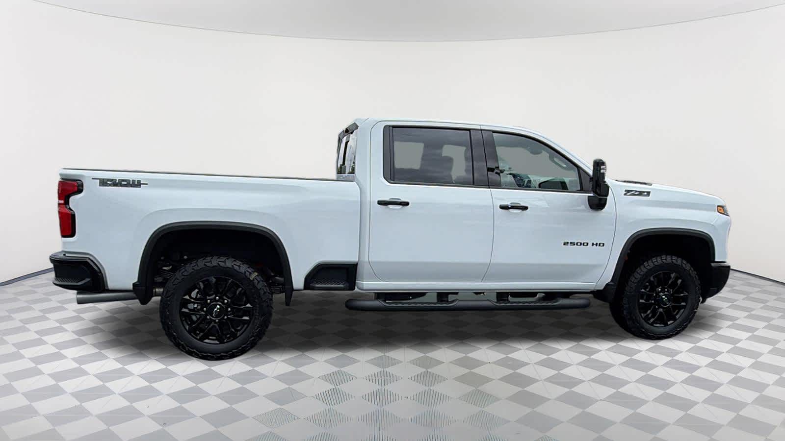 Thumbnail: 2026 Chevrolet Silverado 2500 - 4