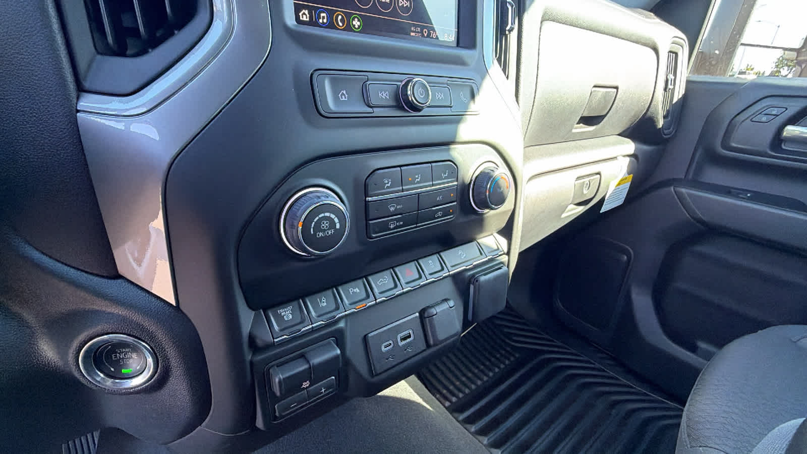 Thumbnail: 2026 Chevrolet Silverado 2500 - 14