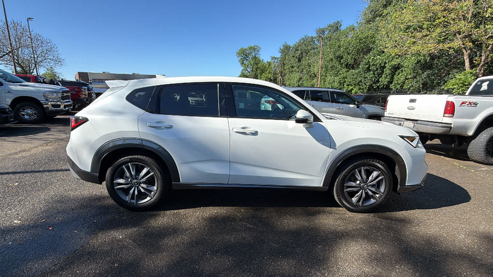 Thumbnail: 2025 Acura ADX - 4