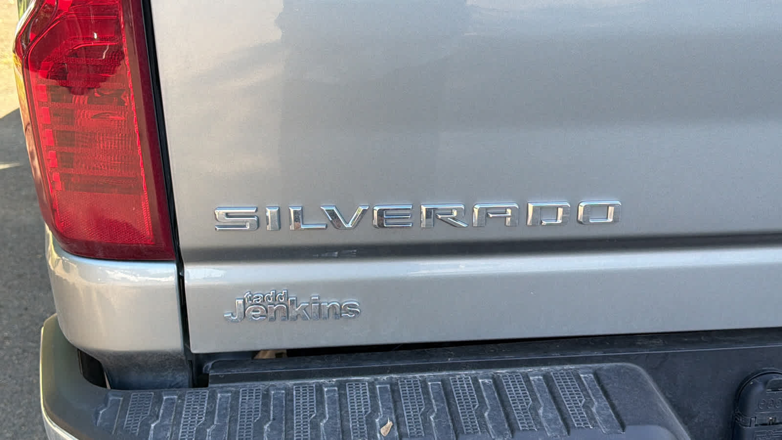 Thumbnail: 2026 Chevrolet Silverado 3500 - 19