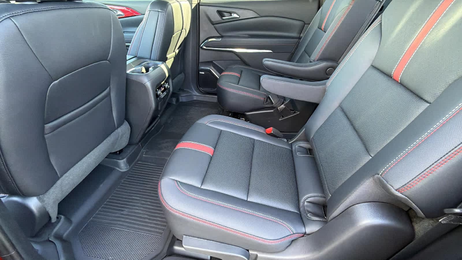 Thumbnail: 2026 Chevrolet Traverse - 24