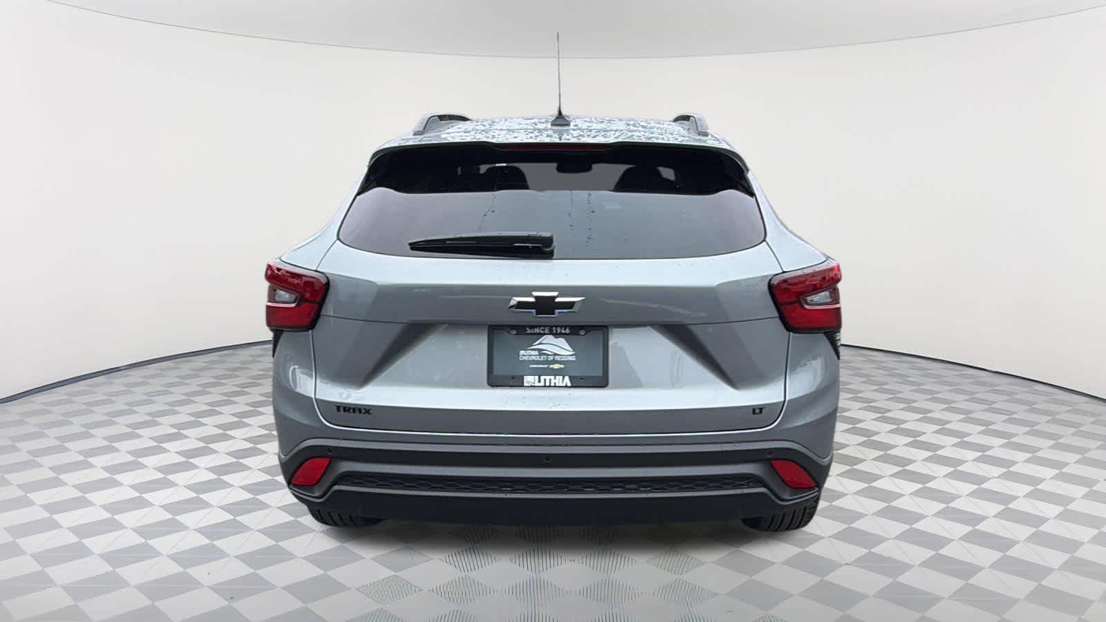 Thumbnail: 2026 Chevrolet Trax - 6