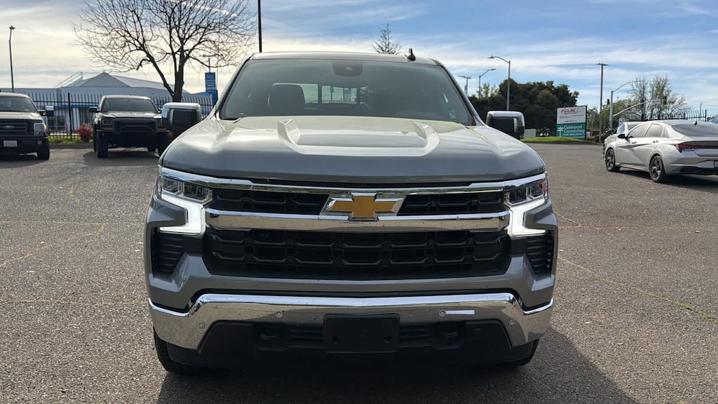 Used 2025 Chevrolet Silverado 1500 LT Truck