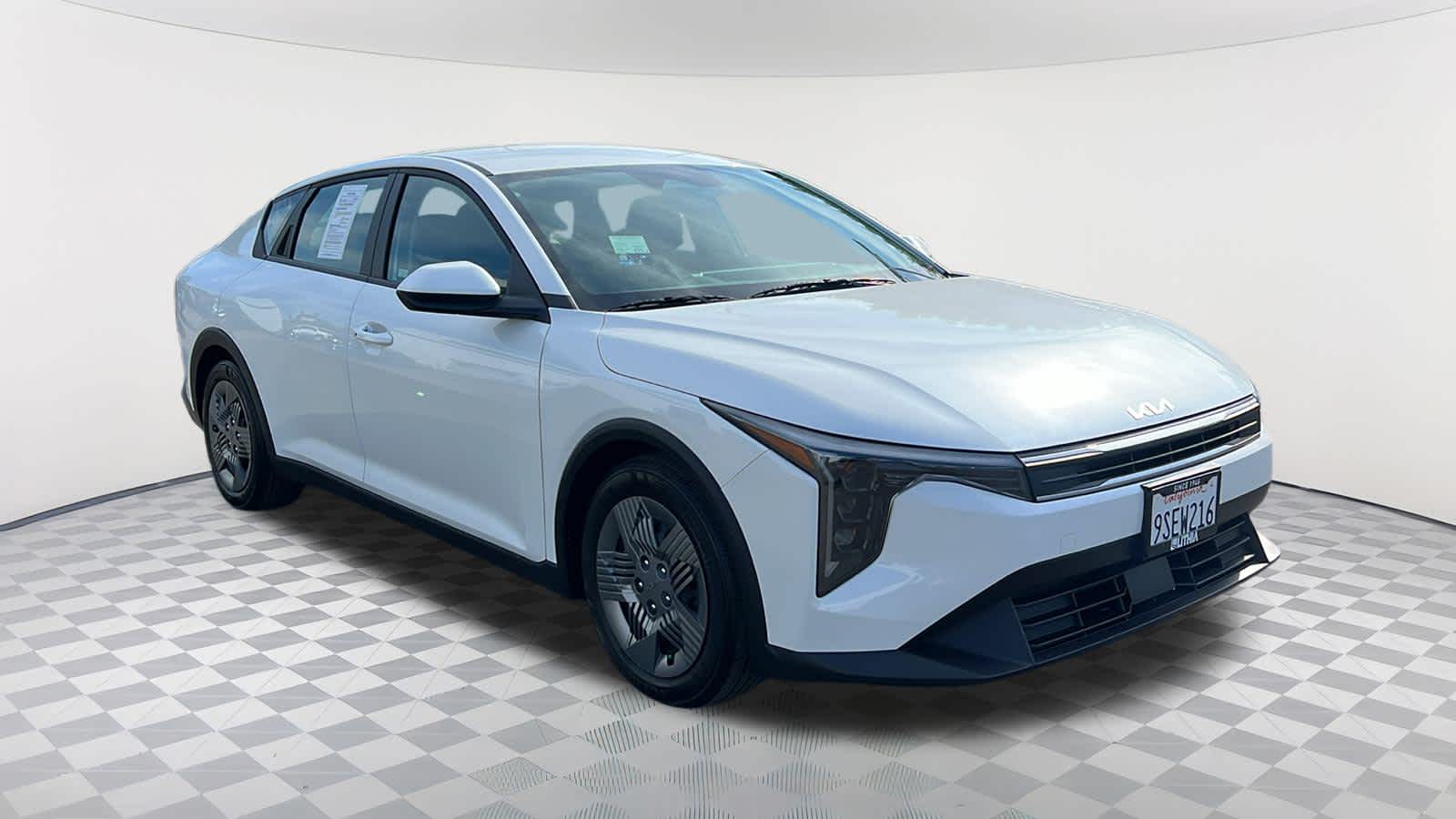 Thumbnail: 2025 Kia K4 - 3