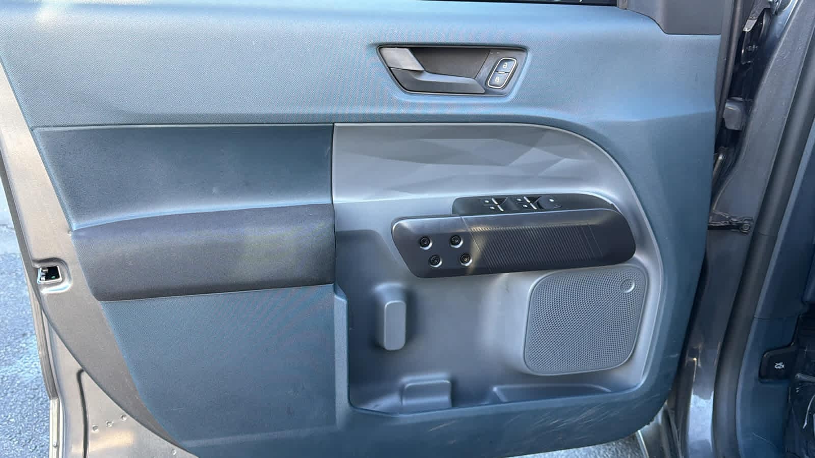 Thumbnail: 2023 Ford Maverick - 23