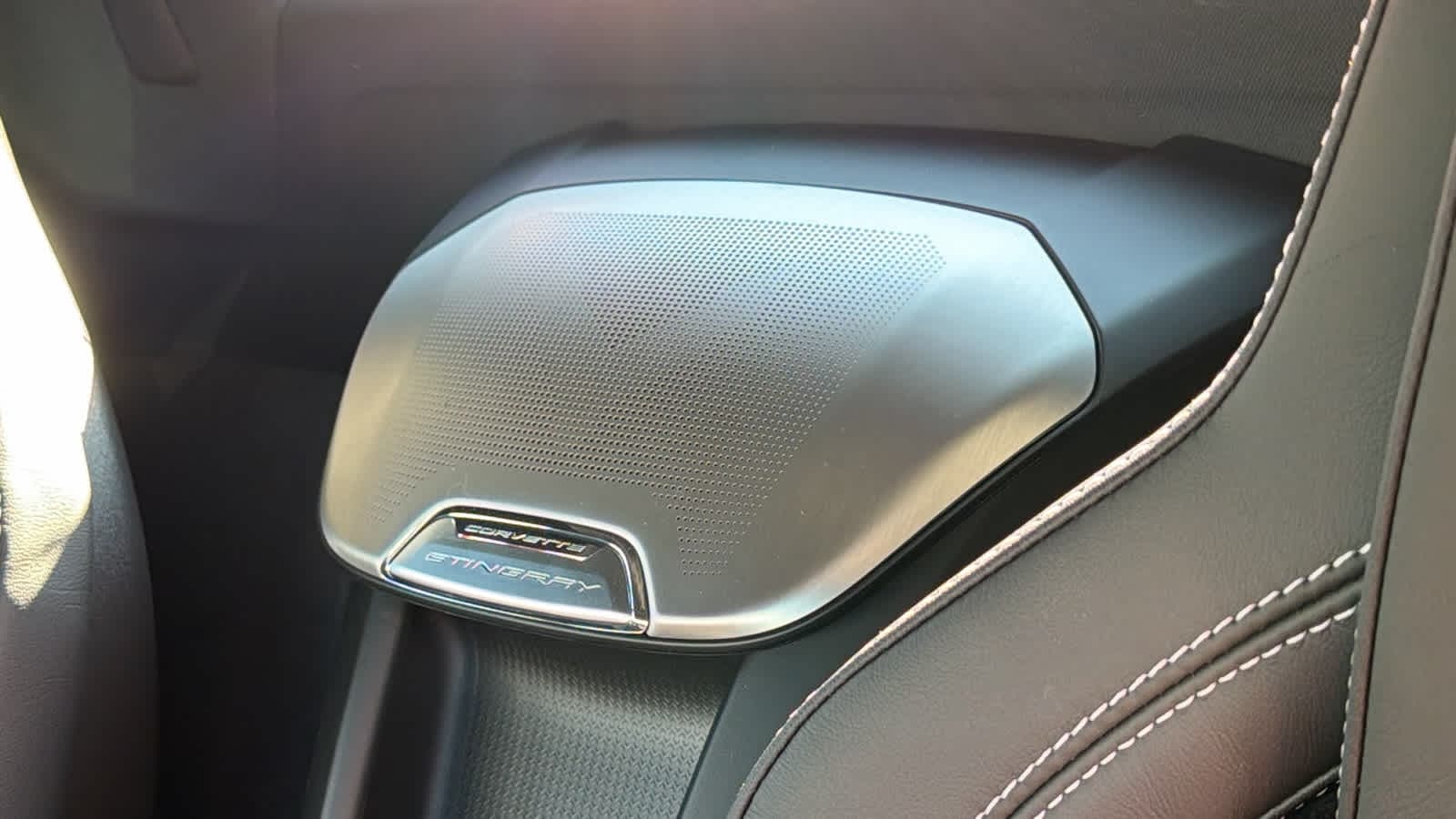 2027 Chevrolet Corvette 2LT - Photo 25