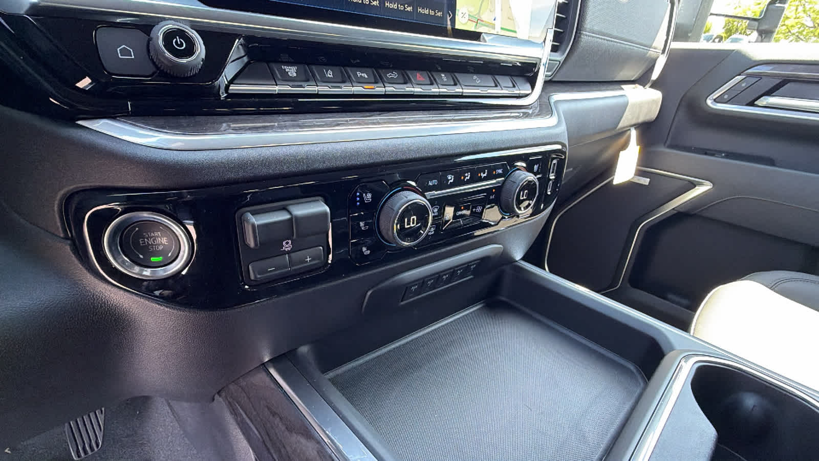 Thumbnail: 2026 Chevrolet Silverado 2500 - 14