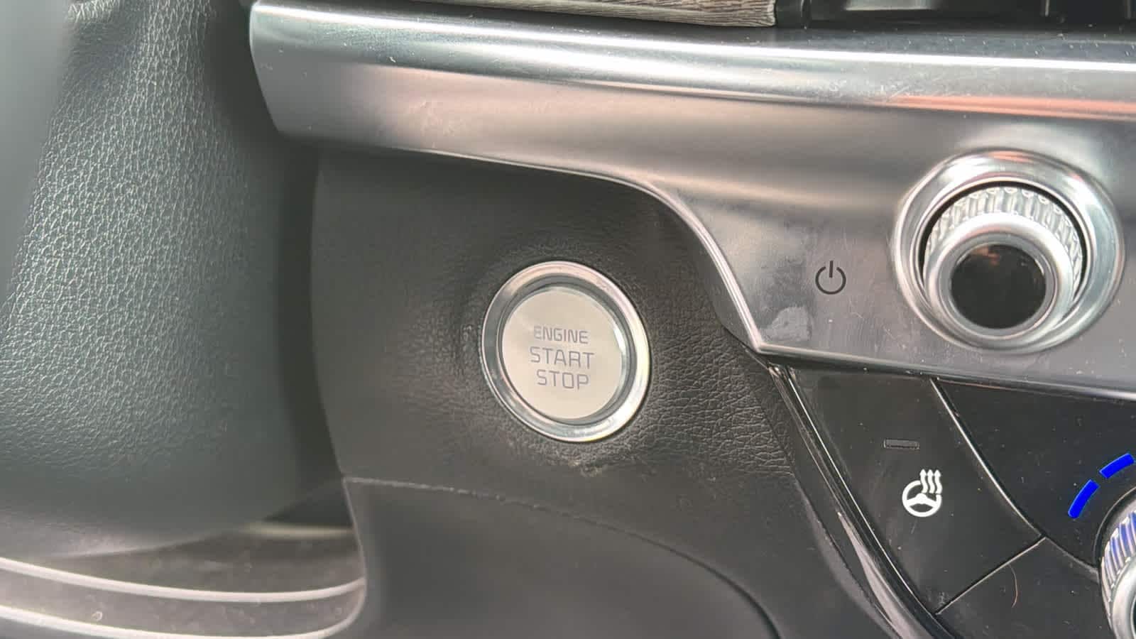 Thumbnail: 2021 Kia Telluride - 17