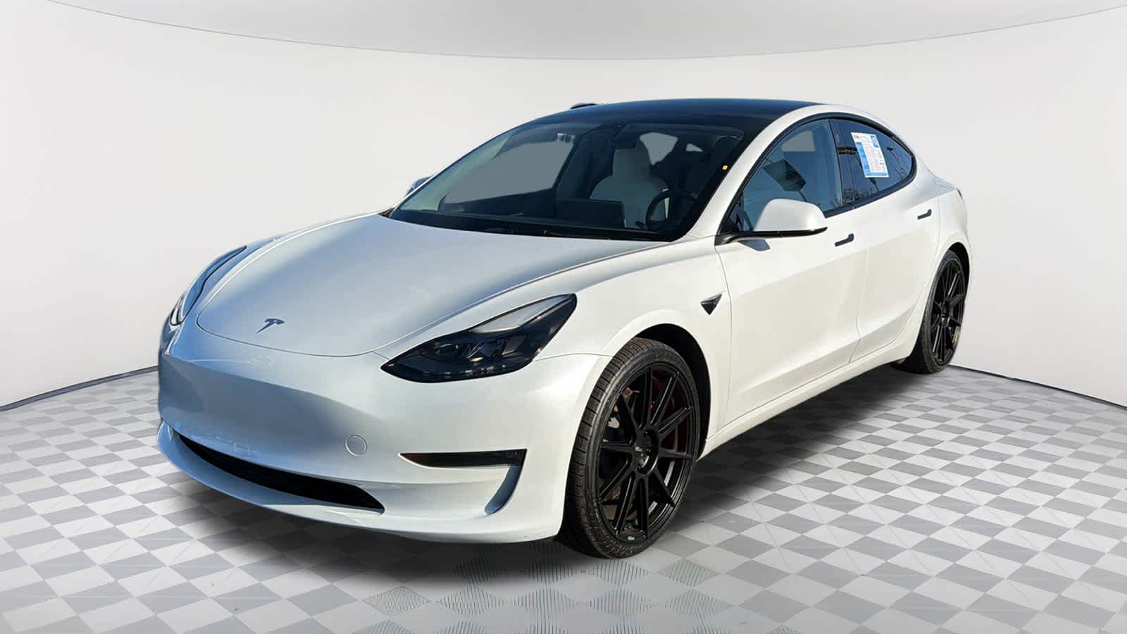 2023 Tesla Model 3 Performance