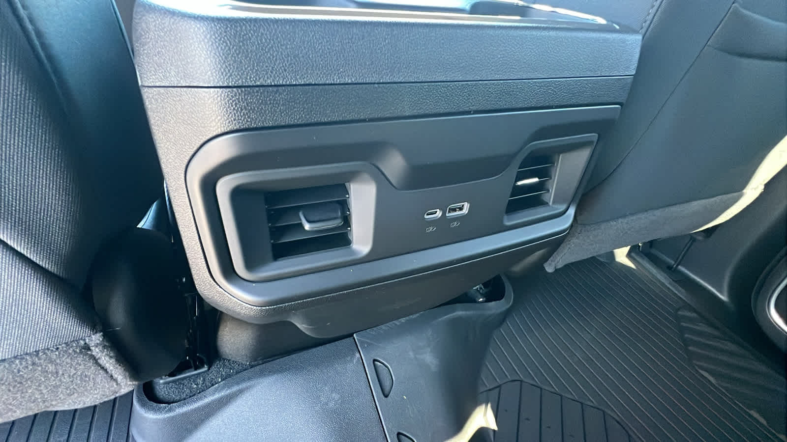 Thumbnail: 2025 Chevrolet Silverado 2500 - 25