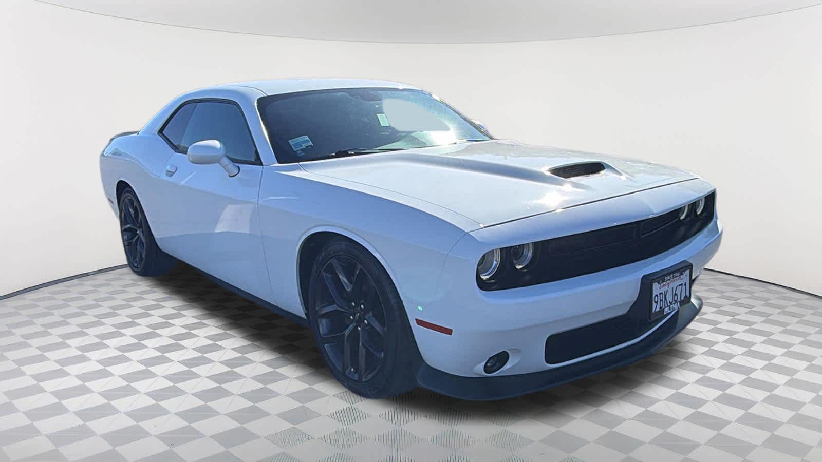 Thumbnail: 2019 Dodge Challenger - 3