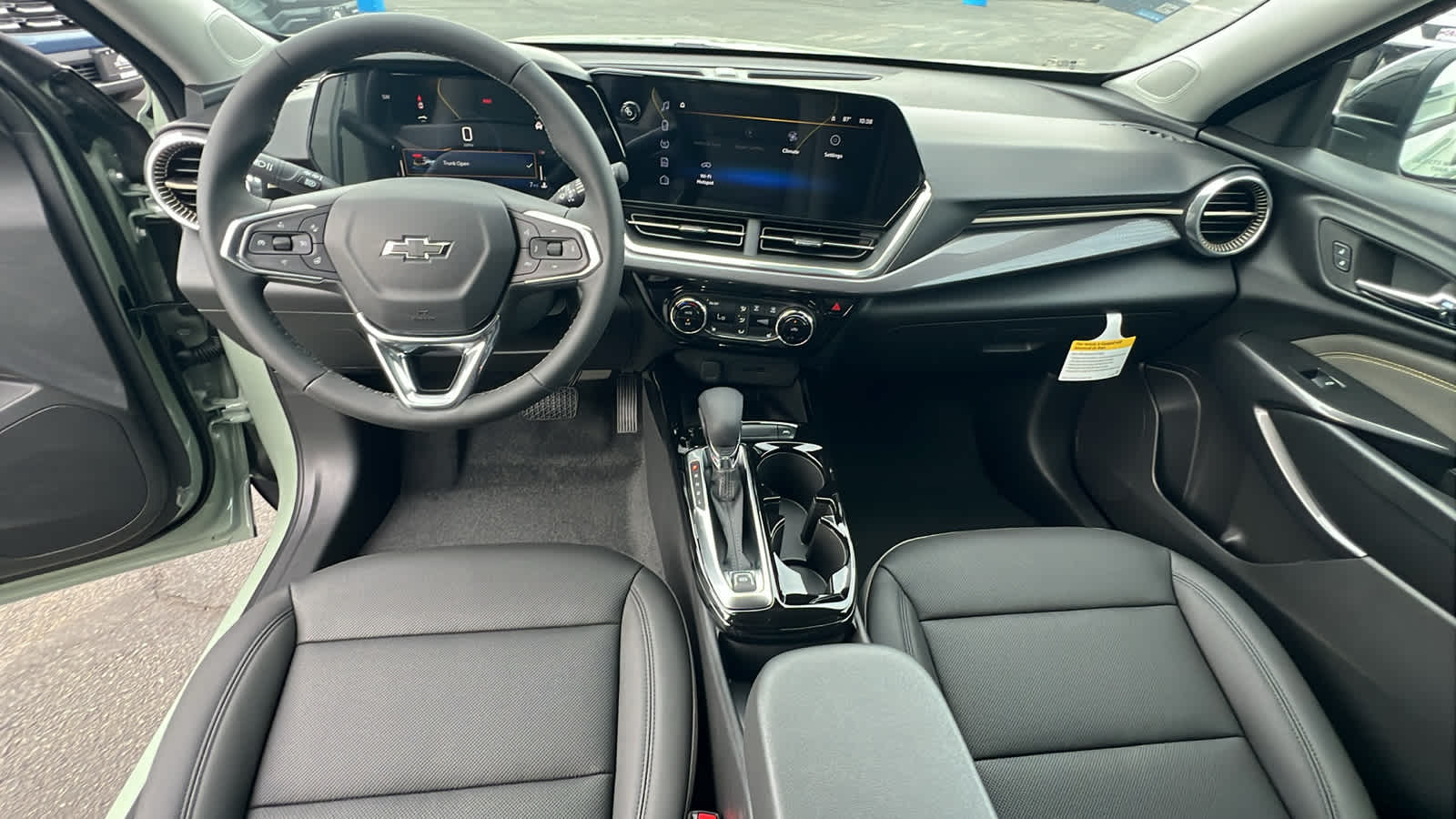 Thumbnail: 2025 Chevrolet Trax - 26