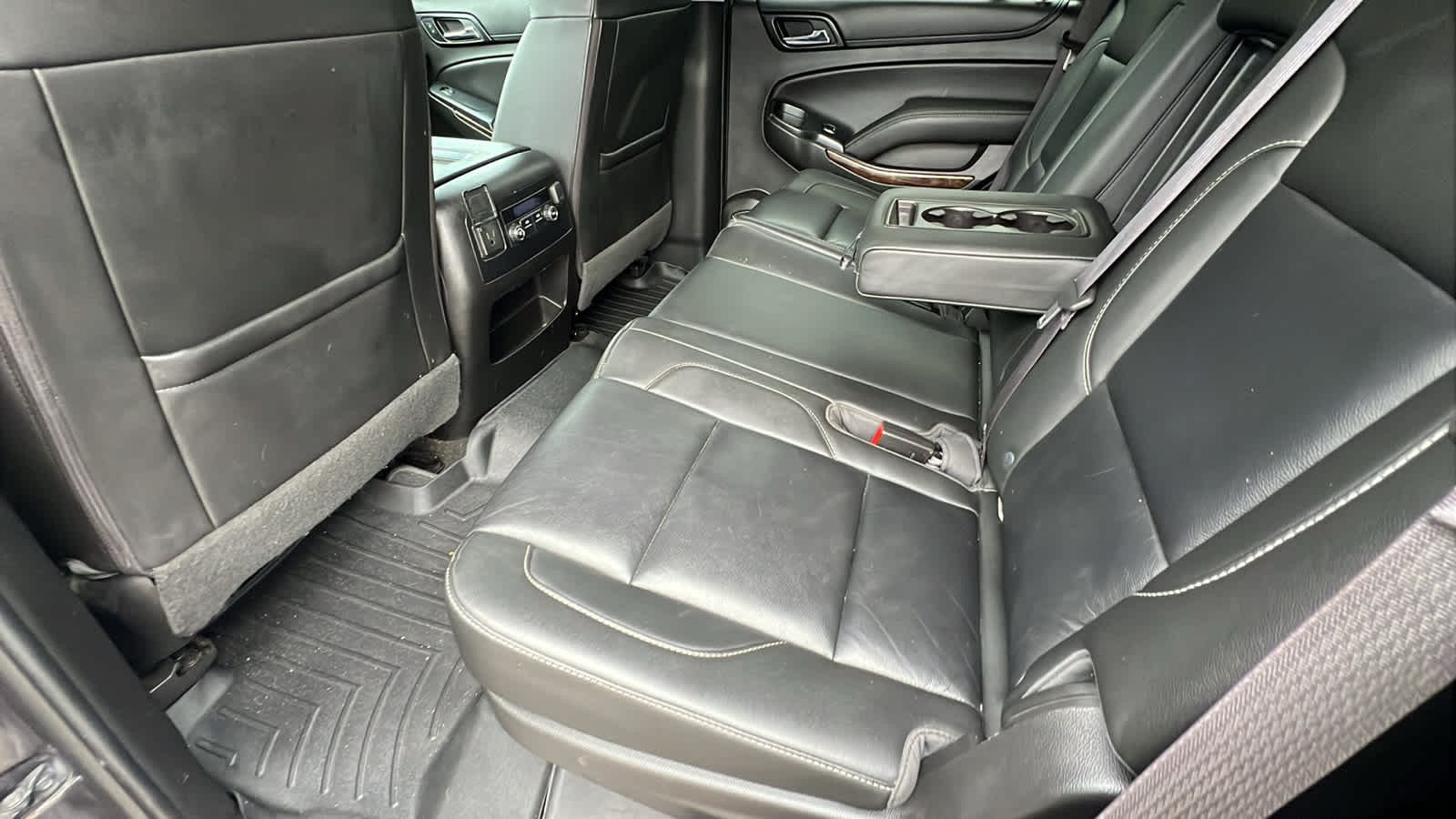 Thumbnail: 2017 Chevrolet Tahoe - 17