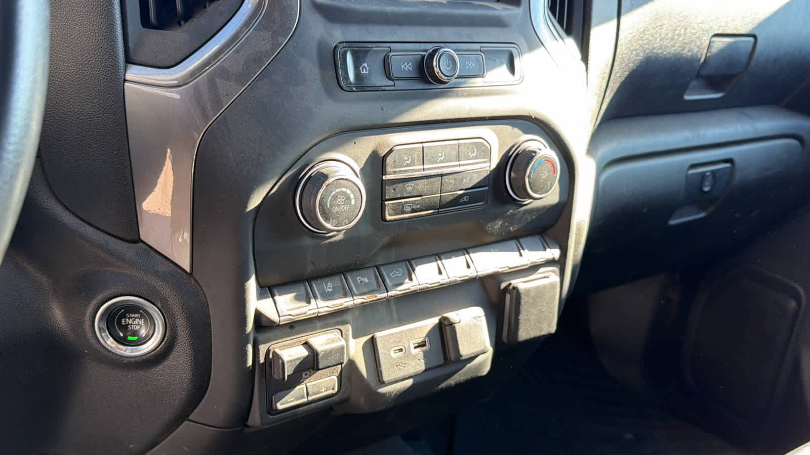 Thumbnail: 2024 Chevrolet Silverado 2500 - 13