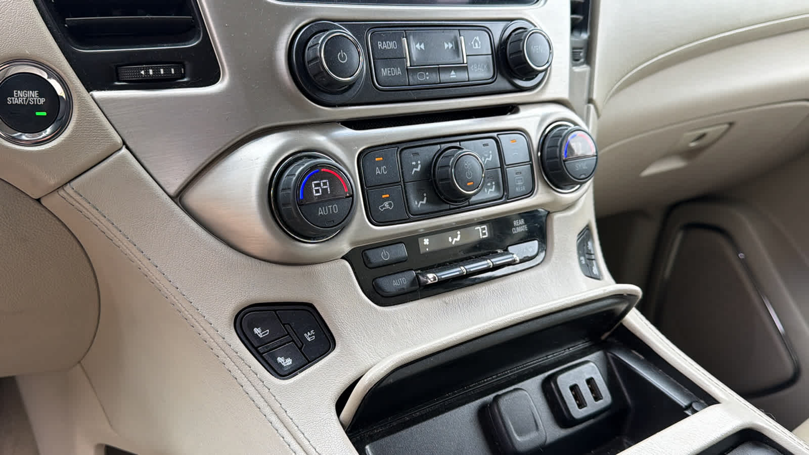 Thumbnail: 2016 GMC Yukon - 14