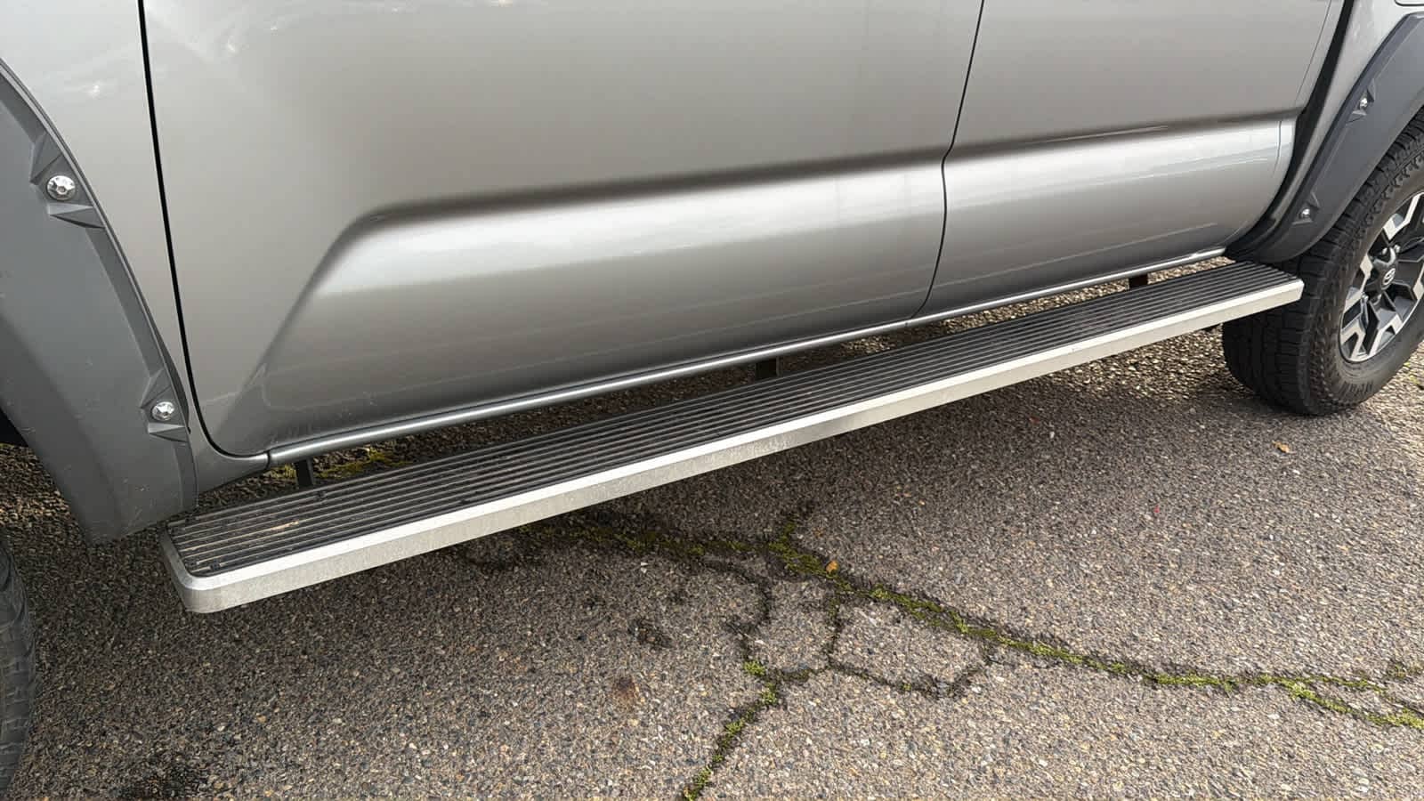 Thumbnail: 2021 Toyota Tacoma - 10