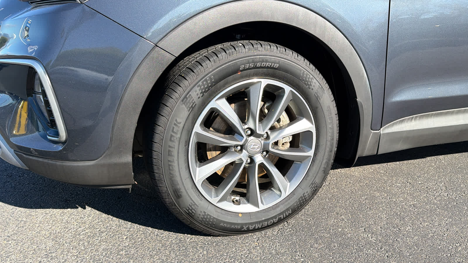 Thumbnail: 2017 Hyundai Santa Fe - 9