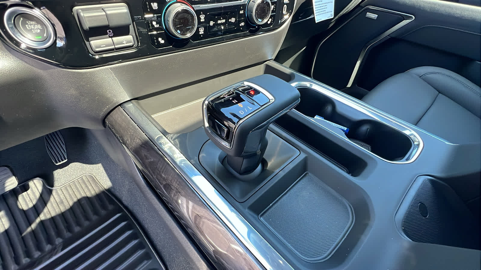 Thumbnail: 2025 Chevrolet Silverado 1500 - 13