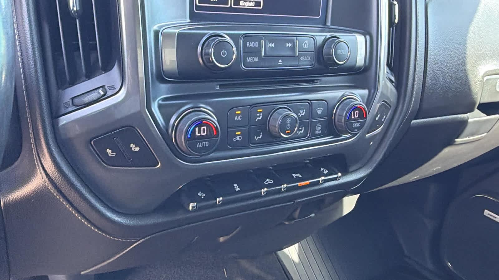 Thumbnail: 2018 Chevrolet Silverado 1500 - 14