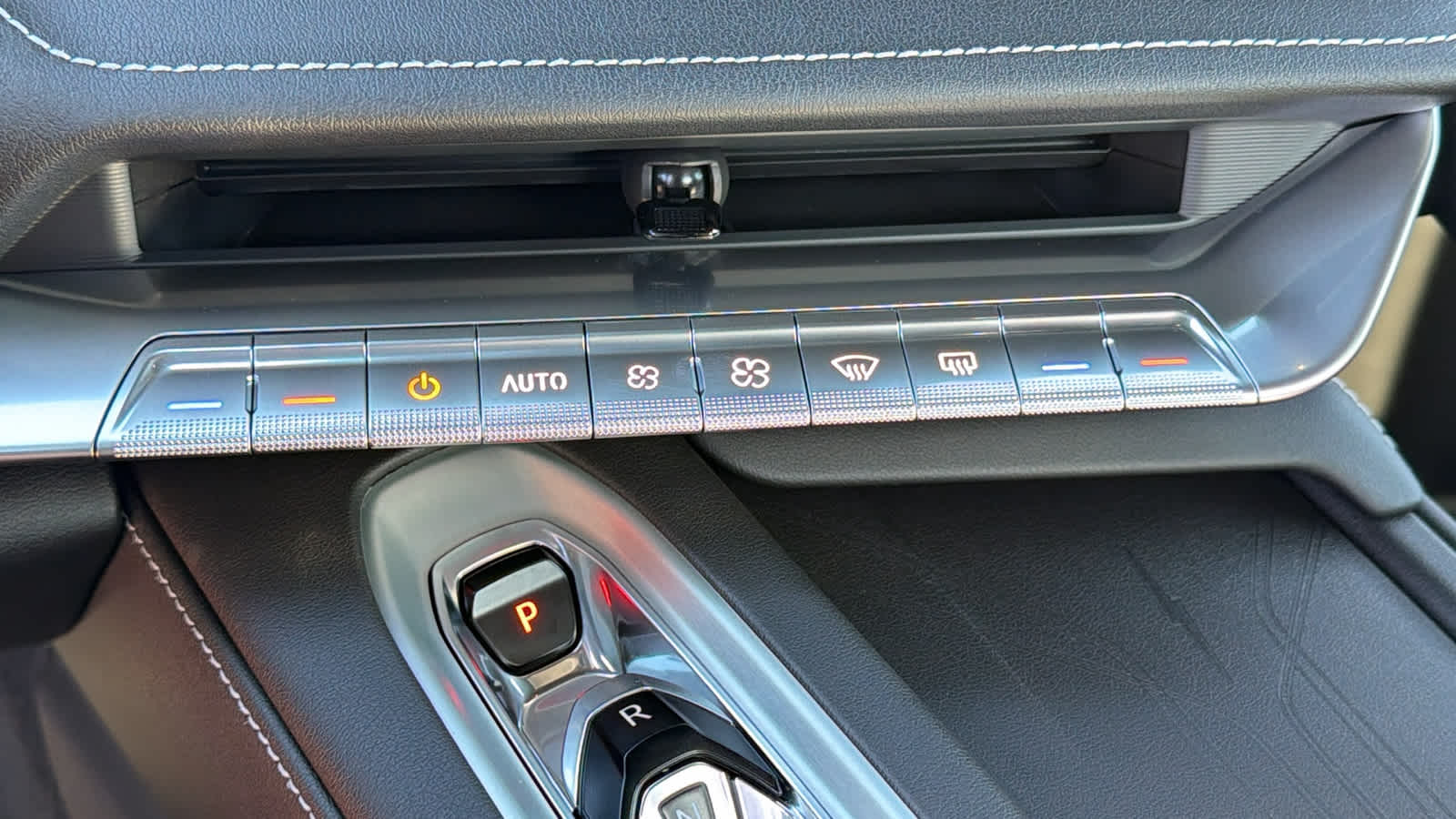 2027 Chevrolet Corvette 2LT - Photo 14